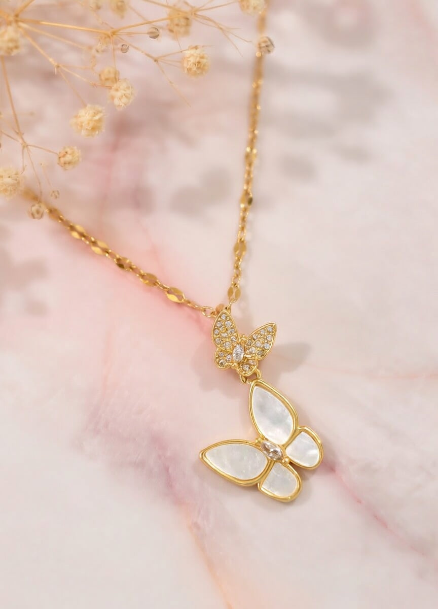 Collier papillon nacré ; strass Kimi Bijoux - Acier inoxydable doré ✨